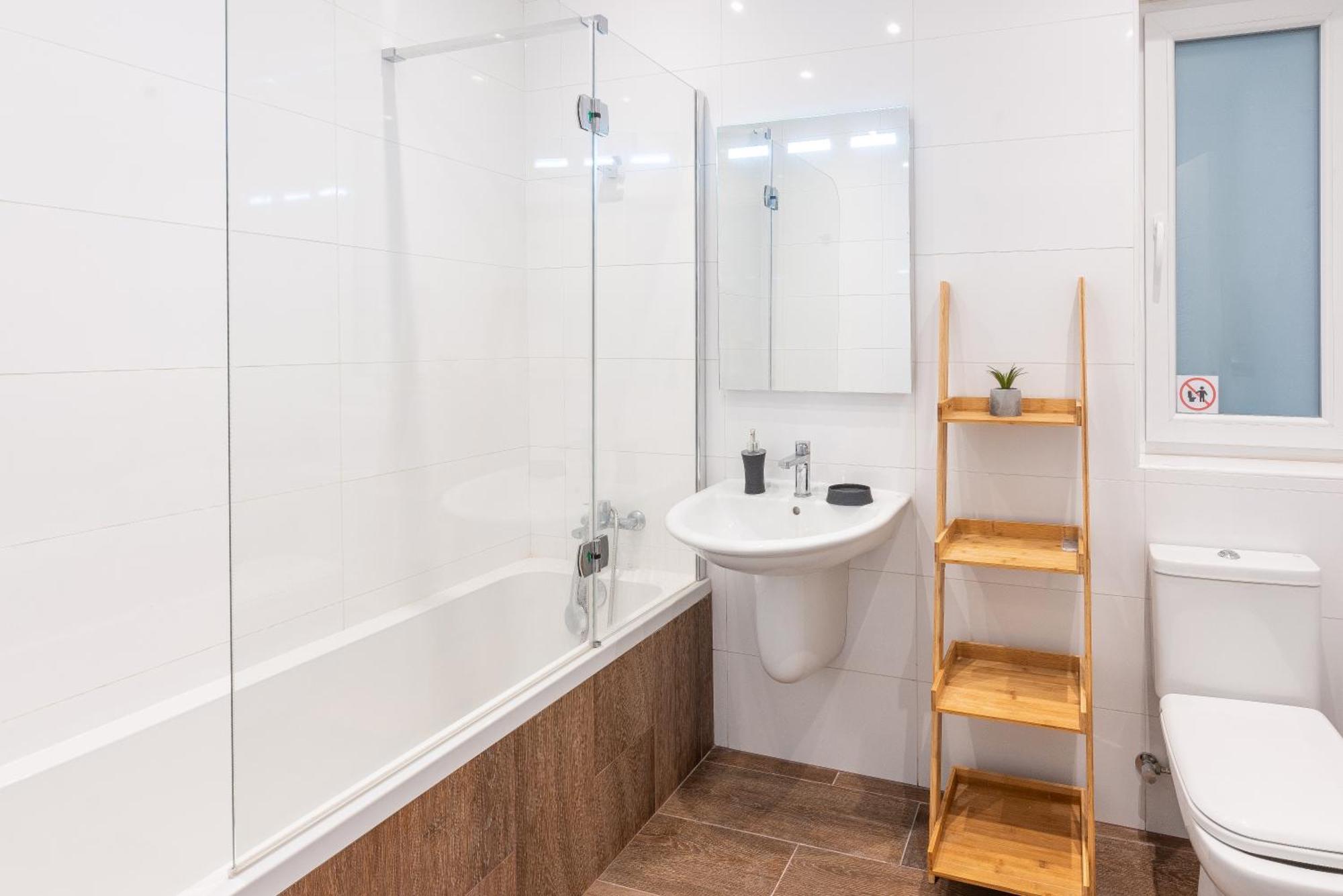 Modern & Luxurious Apartment - Prime Location St. Paul's Bay Exteriör bild